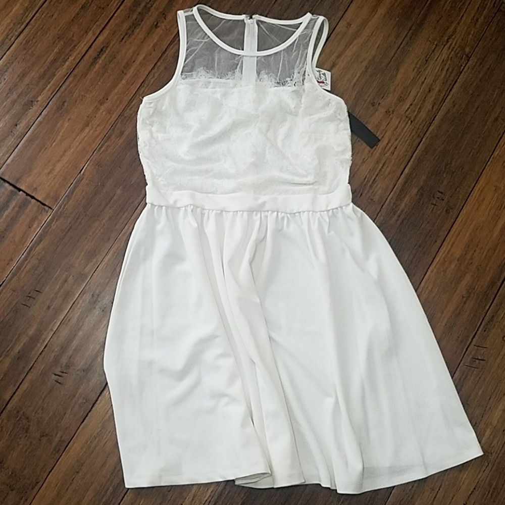 White lace dress